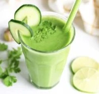 EASY DETOX SMOOTHIE (WITH NO WEIRD INGREDIENTS)